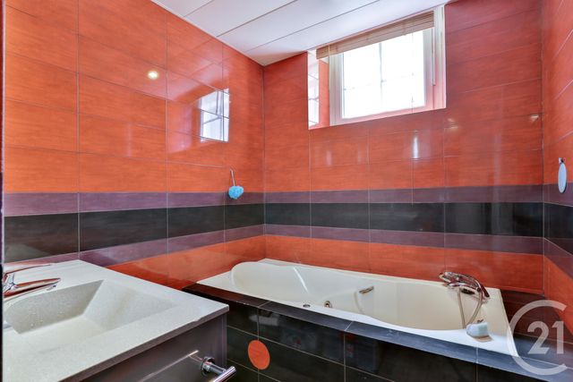 Appartement F4 à vendre - 4 pièces - 117.03 m2 - NICE - 06 - PROVENCE-ALPES-COTE-D-AZUR - Century 21 Lafage Transactions