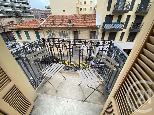 Appartement F2 à louer - 2 pièces - 45.01 m2 - NICE - 06 - PROVENCE-ALPES-COTE-D-AZUR - Century 21 Lafage Transactions