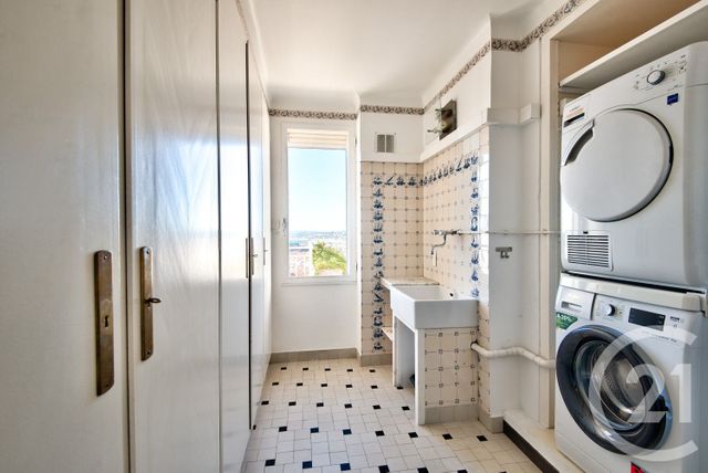 Appartement F7 et + à louer - 7 pièces - 221.98 m2 - NICE - 06 - PROVENCE-ALPES-COTE-D-AZUR - Century 21 Lafage Transactions