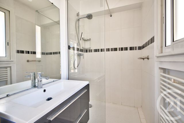 Appartement F7 et + à louer - 7 pièces - 221.98 m2 - NICE - 06 - PROVENCE-ALPES-COTE-D-AZUR - Century 21 Lafage Transactions