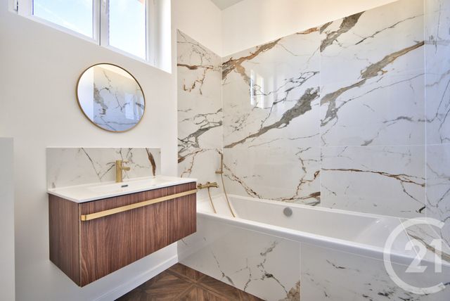 Appartement F4 à louer - 4 pièces - 89.06 m2 - NICE - 06 - PROVENCE-ALPES-COTE-D-AZUR - Century 21 Lafage Transactions