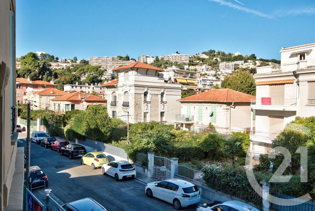 Appartement F4 à louer - 4 pièces - 89.06 m2 - NICE - 06 - PROVENCE-ALPES-COTE-D-AZUR - Century 21 Lafage Transactions