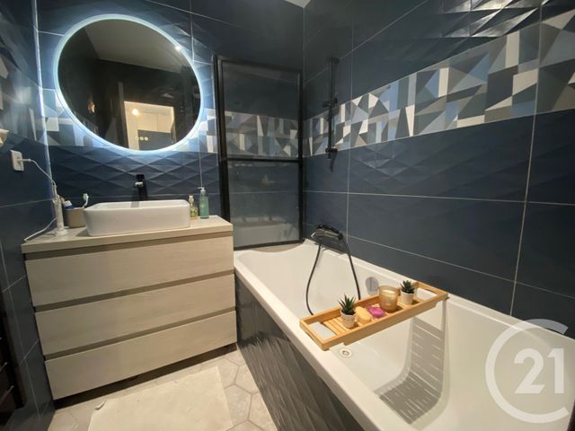 Appartement F3 à louer - 3 pièces - 65.04 m2 - NICE - 06 - PROVENCE-ALPES-COTE-D-AZUR - Century 21 Lafage Transactions