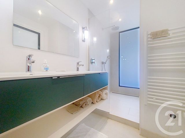 Appartement F2 à louer - 2 pièces - 63.8 m2 - NICE - 06 - PROVENCE-ALPES-COTE-D-AZUR - Century 21 Lafage Transactions