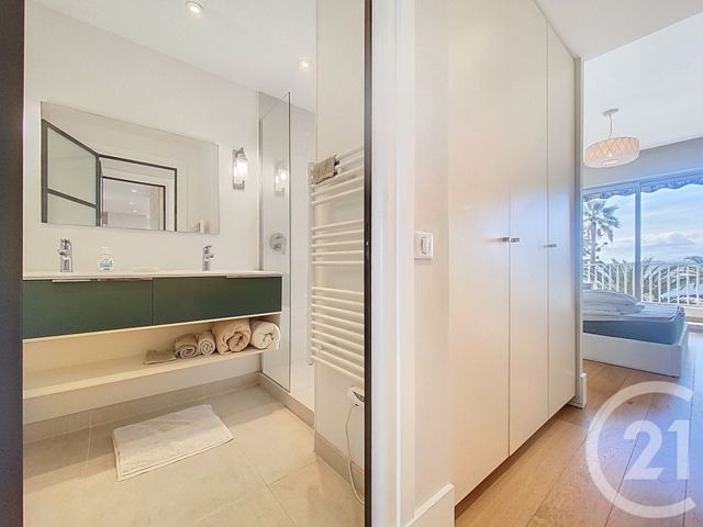 Appartement F2 à louer - 2 pièces - 63.8 m2 - NICE - 06 - PROVENCE-ALPES-COTE-D-AZUR - Century 21 Lafage Transactions