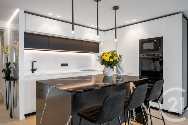 Appartement F3 à vendre - 3 pièces - 83.03 m2 - NICE - 06 - PROVENCE-ALPES-COTE-D-AZUR - Century 21 Lafage Transactions