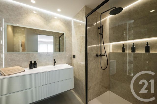 Appartement F3 à vendre - 3 pièces - 83.03 m2 - NICE - 06 - PROVENCE-ALPES-COTE-D-AZUR - Century 21 Lafage Transactions