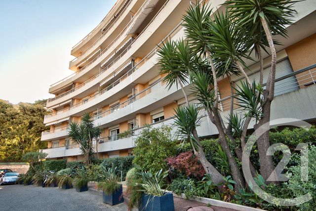 Appartement F3 à vendre - 3 pièces - 82.47 m2 - NICE - 06 - PROVENCE-ALPES-COTE-D-AZUR - Century 21 Lafage Transactions