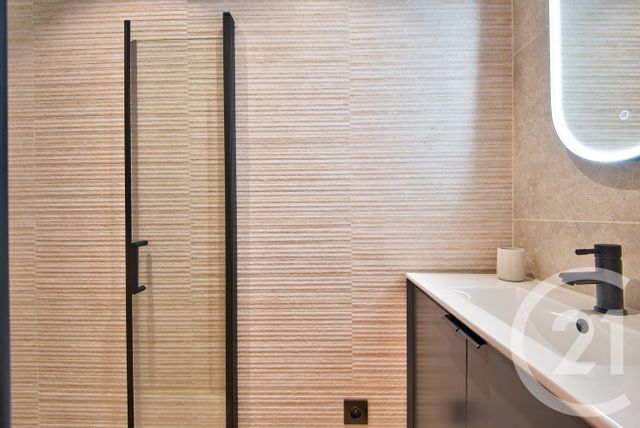 Appartement F4 à vendre - 4 pièces - 73.72 m2 - NICE - 06 - PROVENCE-ALPES-COTE-D-AZUR - Century 21 Lafage Transactions