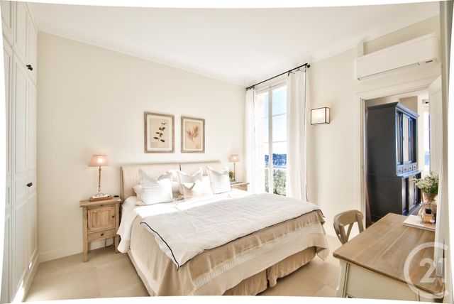Appartement F3 à vendre - 3 pièces - 87.32 m2 - VILLEFRANCHE SUR MER - 06 - PROVENCE-ALPES-COTE-D-AZUR - Century 21 Lafage Transactions