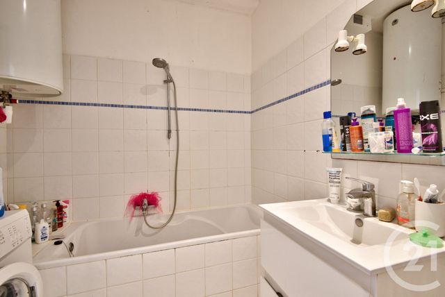 Appartement Studio à vendre - 1 pièce - 29.54 m2 - NICE - 06 - PROVENCE-ALPES-COTE-D-AZUR - Century 21 Lafage Transactions