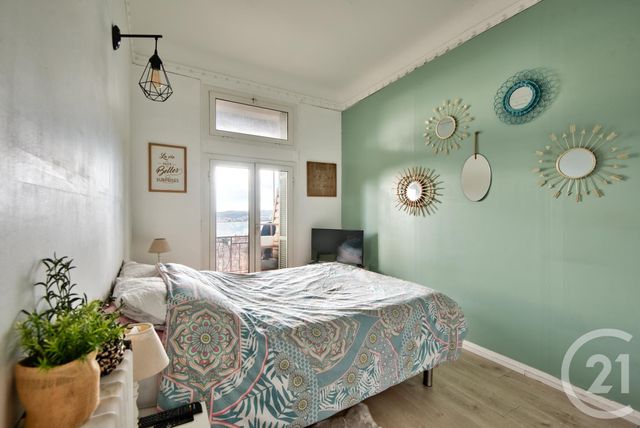 Afficher la photo en grand Appartement F3 à vendre - 3 pièces - 46.07 m2 - NICE - 06 - PROVENCE-ALPES-COTE-D-AZUR - Century 21 Lafage Transactions