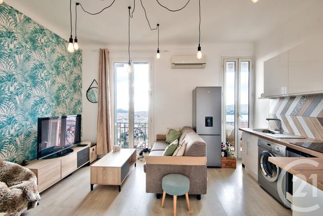 Afficher la photo en grand Appartement F3 à vendre - 3 pièces - 46.07 m2 - NICE - 06 - PROVENCE-ALPES-COTE-D-AZUR - Century 21 Lafage Transactions