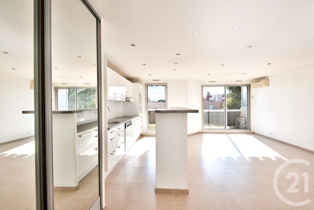 Appartement F3 à vendre - 3 pièces - 63.48 m2 - ST LAURENT DU VAR - 06 - PROVENCE-ALPES-COTE-D-AZUR - Century 21 Lafage Transactions