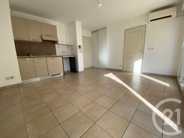 Appartement F2 à louer - 2 pièces - 36.67 m2 - ST ANDRE DE LA ROCHE - 06 - PROVENCE-ALPES-COTE-D-AZUR - Century 21 Lafage Transactions