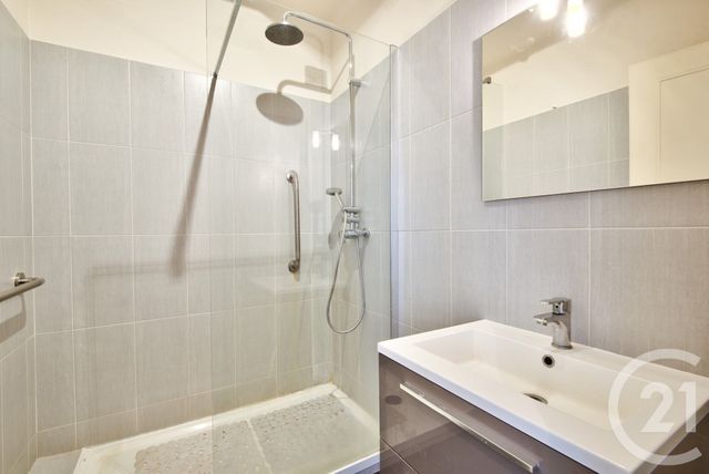 Appartement F3 à vendre - 3 pièces - 60.75 m2 - NICE - 06 - PROVENCE-ALPES-COTE-D-AZUR - Century 21 Lafage Transactions