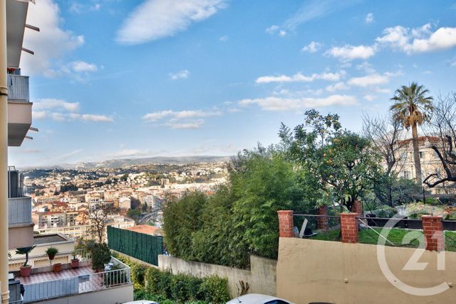 Appartement F2 à louer - 2 pièces - 32.4 m2 - NICE - 06 - PROVENCE-ALPES-COTE-D-AZUR - Century 21 Lafage Transactions