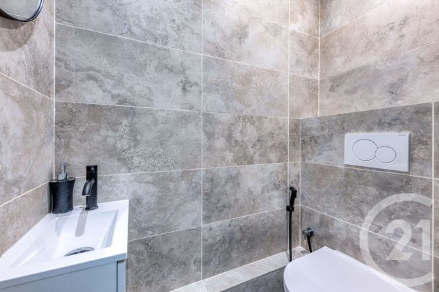 Appartement F2 à vendre - 2 pièces - 54.78 m2 - NICE - 06 - PROVENCE-ALPES-COTE-D-AZUR - Century 21 Lafage Transactions