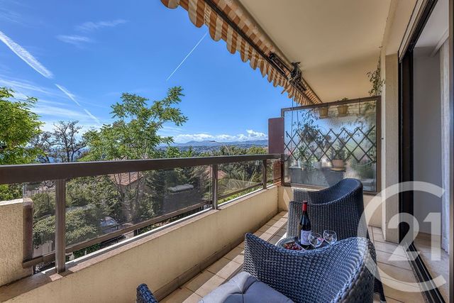 Appartement F2 à vendre - 2 pièces - 54.78 m2 - NICE - 06 - PROVENCE-ALPES-COTE-D-AZUR - Century 21 Lafage Transactions