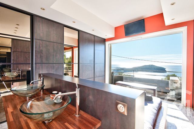 Appartement F4 à vendre - 4 pièces - 124.62 m2 - VILLEFRANCHE SUR MER - 06 - PROVENCE-ALPES-COTE-D-AZUR - Century 21 Lafage Transactions