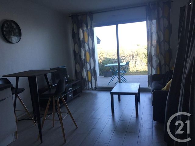 Appartement F1 à louer - 1 pièce - 26.8 m2 - ST LAURENT DU VAR - 06 - PROVENCE-ALPES-COTE-D-AZUR - Century 21 Lafage Transactions