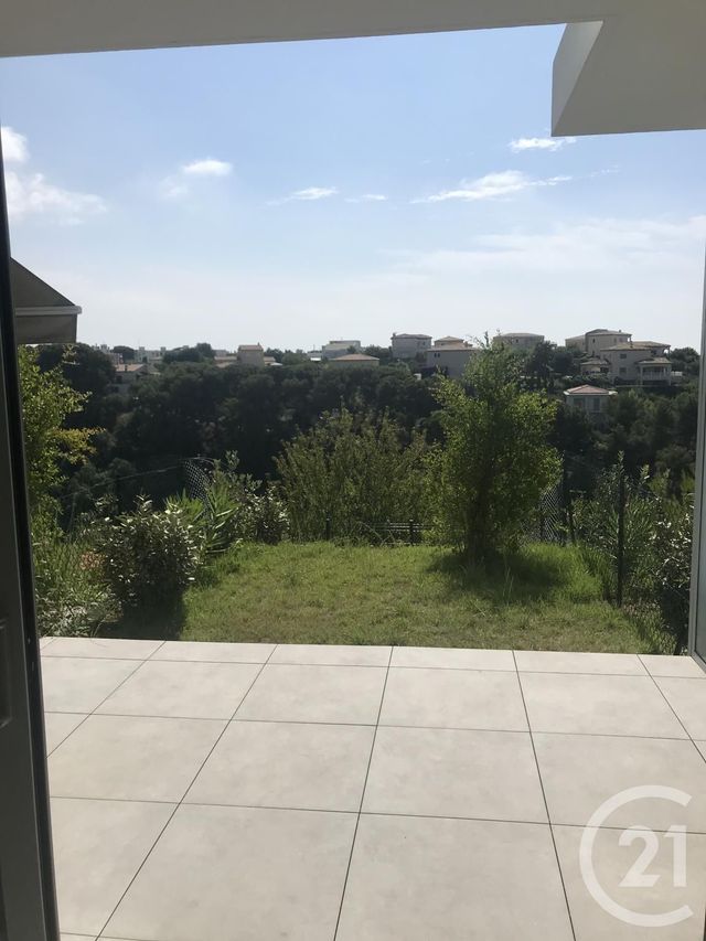 Appartement F1 à louer - 1 pièce - 26.8 m2 - ST LAURENT DU VAR - 06 - PROVENCE-ALPES-COTE-D-AZUR - Century 21 Lafage Transactions