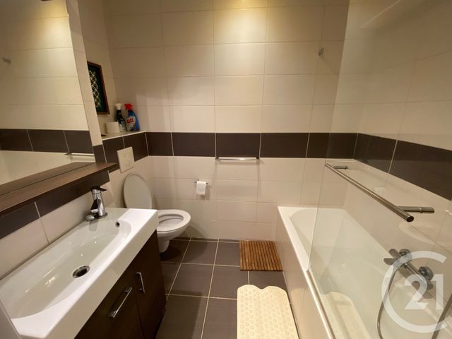 Appartement Studio à louer - 1 pièce - 29.84 m2 - NICE - 06 - PROVENCE-ALPES-COTE-D-AZUR - Century 21 Lafage Transactions