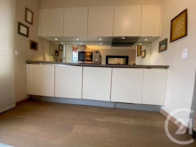 Appartement Studio à louer - 1 pièce - 29.84 m2 - NICE - 06 - PROVENCE-ALPES-COTE-D-AZUR - Century 21 Lafage Transactions