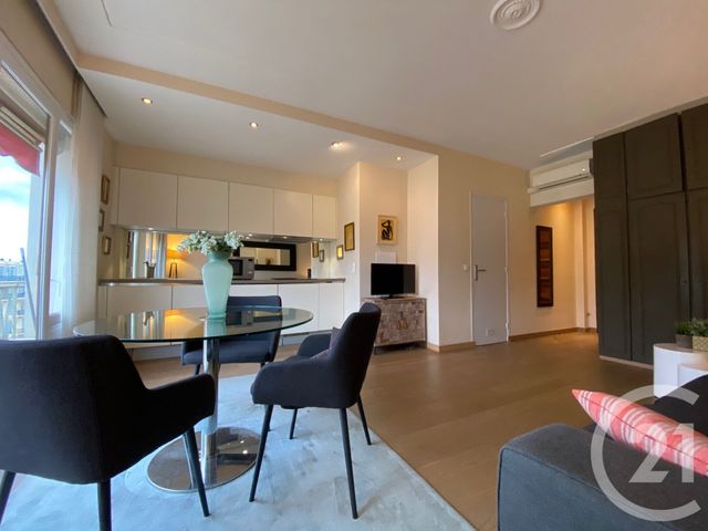 Appartement Studio à louer - 1 pièce - 29.84 m2 - NICE - 06 - PROVENCE-ALPES-COTE-D-AZUR - Century 21 Lafage Transactions