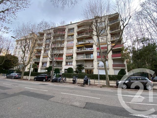 Appartement Studio à louer - 1 pièce - 29.84 m2 - NICE - 06 - PROVENCE-ALPES-COTE-D-AZUR - Century 21 Lafage Transactions