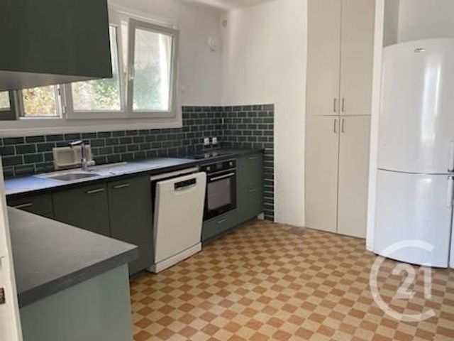 Appartement F3 à louer - 3 pièces - 82.31 m2 - VILLEFRANCHE SUR MER - 06 - PROVENCE-ALPES-COTE-D-AZUR - Century 21 Lafage Transactions