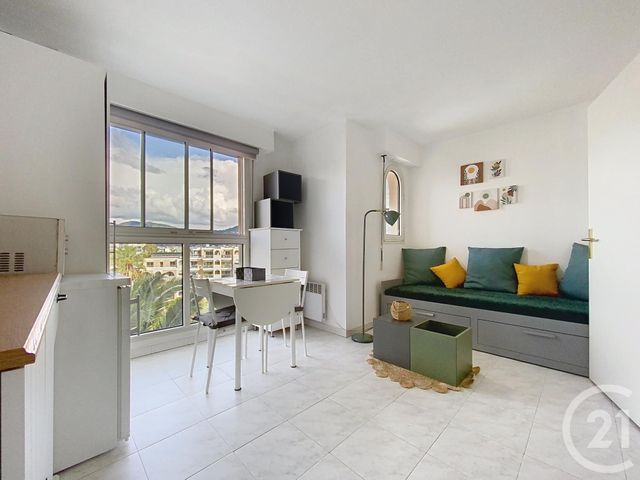Appartement F1 à louer - 1 pièce - 17.29 m2 - NICE - 06 - PROVENCE-ALPES-COTE-D-AZUR - Century 21 Lafage Transactions