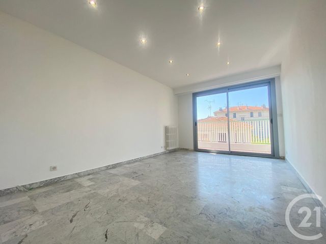 Appartement Studio à louer NICE