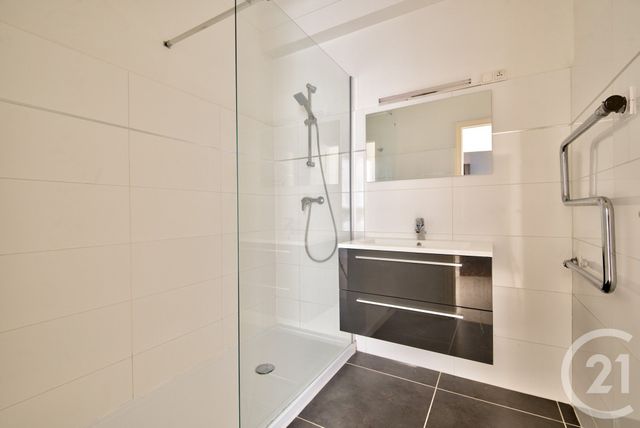 Appartement F2 à vendre - 2 pièces - 60.5 m2 - NICE - 06 - PROVENCE-ALPES-COTE-D-AZUR - Century 21 Lafage Transactions