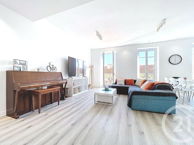 Appartement F3 à louer - 3 pièces - 84.37 m2 - NICE - 06 - PROVENCE-ALPES-COTE-D-AZUR - Century 21 Lafage Transactions
