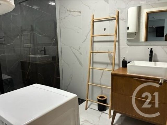 Appartement F3 à louer - 3 pièces - 59.01 m2 - NICE - 06 - PROVENCE-ALPES-COTE-D-AZUR - Century 21 Lafage Transactions