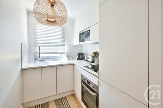 Appartement F2 à louer - 2 pièces - 47.01 m2 - NICE - 06 - PROVENCE-ALPES-COTE-D-AZUR - Century 21 Lafage Transactions