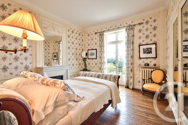 maison à vendre - 12 pièces - 587.96 m2 - GRASSE - 06 - PROVENCE-ALPES-COTE-D-AZUR - Century 21 Lafage Transactions