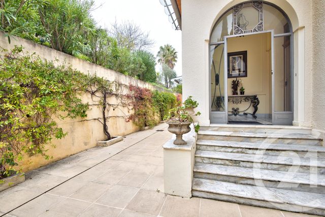 maison à vendre - 12 pièces - 587.96 m2 - GRASSE - 06 - PROVENCE-ALPES-COTE-D-AZUR - Century 21 Lafage Transactions
