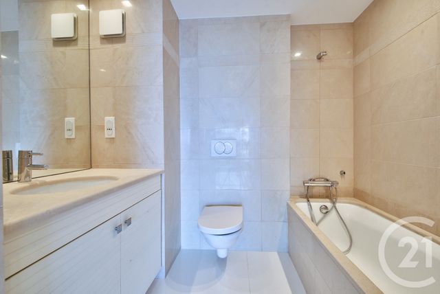 Appartement F5 à louer - 5 pièces - 138.36 m2 - NICE - 06 - PROVENCE-ALPES-COTE-D-AZUR - Century 21 Lafage Transactions