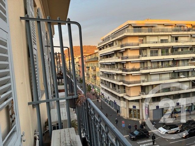 Appartement F1 à louer - 1 pièce - 17.78 m2 - NICE - 06 - PROVENCE-ALPES-COTE-D-AZUR - Century 21 Lafage Transactions