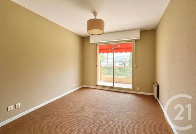 Appartement F2 à vendre - 2 pièces - 49.2 m2 - NICE - 06 - PROVENCE-ALPES-COTE-D-AZUR - Century 21 Lafage Transactions