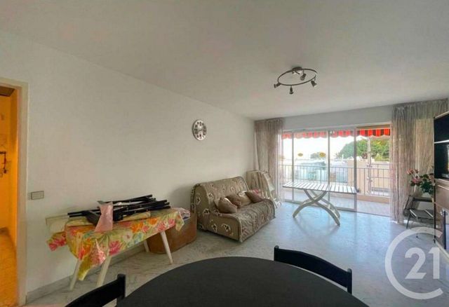 Appartement F3 à vendre - 3 pièces - 71.66 m2 - ST LAURENT DU VAR - 06 - PROVENCE-ALPES-COTE-D-AZUR - Century 21 Lafage Transactions