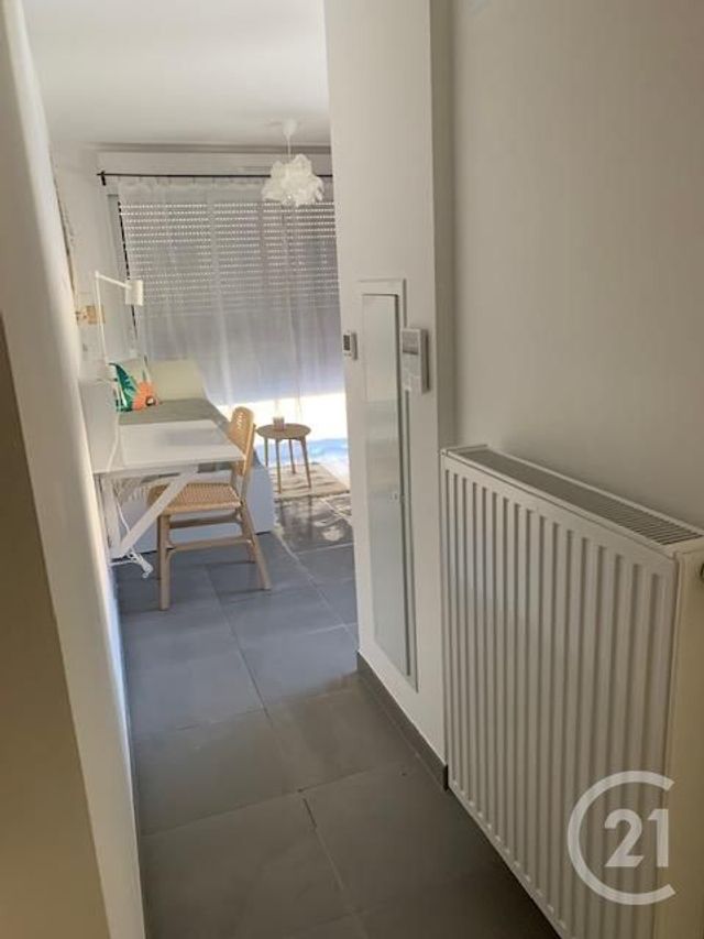 Appartement F1 à louer - 1 pièce - 21.6 m2 - NICE - 06 - PROVENCE-ALPES-COTE-D-AZUR - Century 21 Lafage Transactions