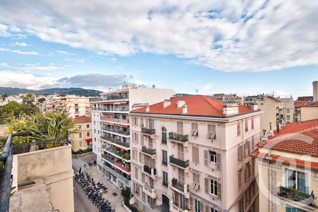 Appartement F3 à vendre - 3 pièces - 45.47 m2 - NICE - 06 - PROVENCE-ALPES-COTE-D-AZUR - Century 21 Lafage Transactions