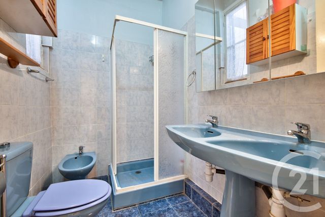 Appartement F3 à vendre - 3 pièces - 45.47 m2 - NICE - 06 - PROVENCE-ALPES-COTE-D-AZUR - Century 21 Lafage Transactions