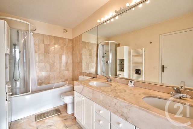 Appartement F3 à vendre - 3 pièces - 93.45 m2 - NICE - 06 - PROVENCE-ALPES-COTE-D-AZUR - Century 21 Lafage Transactions