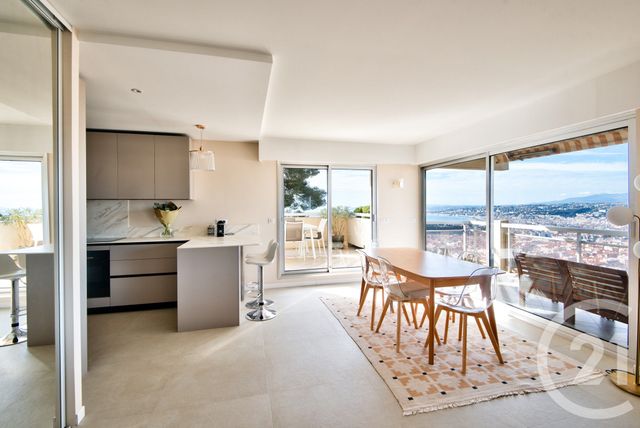 Appartement F4 à vendre - 4 pièces - 106.37 m2 - NICE - 06 - PROVENCE-ALPES-COTE-D-AZUR - Century 21 Lafage Transactions