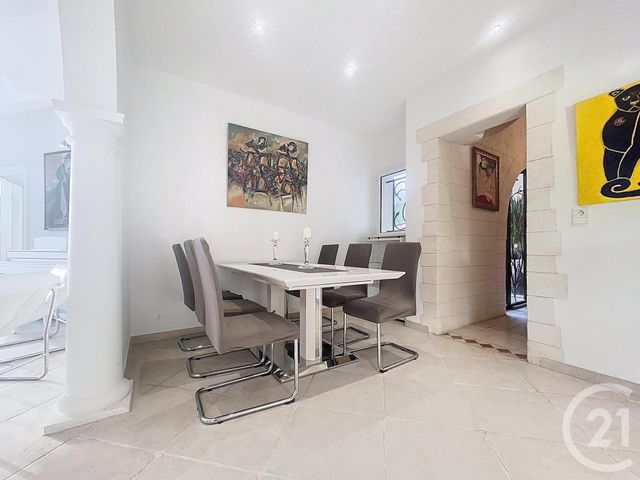 maison à louer - 6 pièces - 200.56 m2 - ST LAURENT DU VAR - 06 - PROVENCE-ALPES-COTE-D-AZUR - Century 21 Lafage Transactions