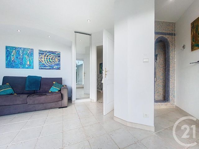 maison à louer - 6 pièces - 200.56 m2 - ST LAURENT DU VAR - 06 - PROVENCE-ALPES-COTE-D-AZUR - Century 21 Lafage Transactions